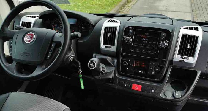 radio de voiture fiat ducato 2019